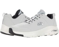 SKECHERS Arch Fit Titan